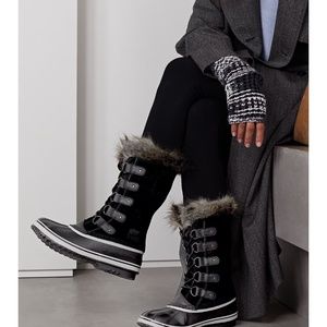 SOREL Joan of Arctic Suede Winter Boots Women's Size 6 in Black/Quarry